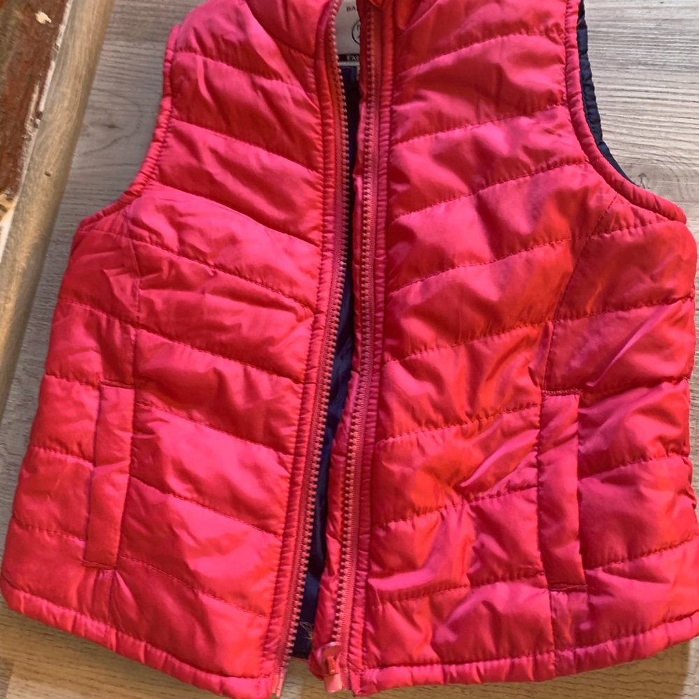 3 vests - Picture 4 of 4